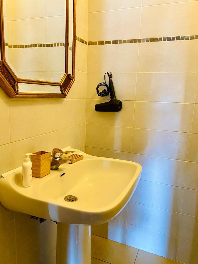 Pang'S Guesthouse Mestre Kültér fotó