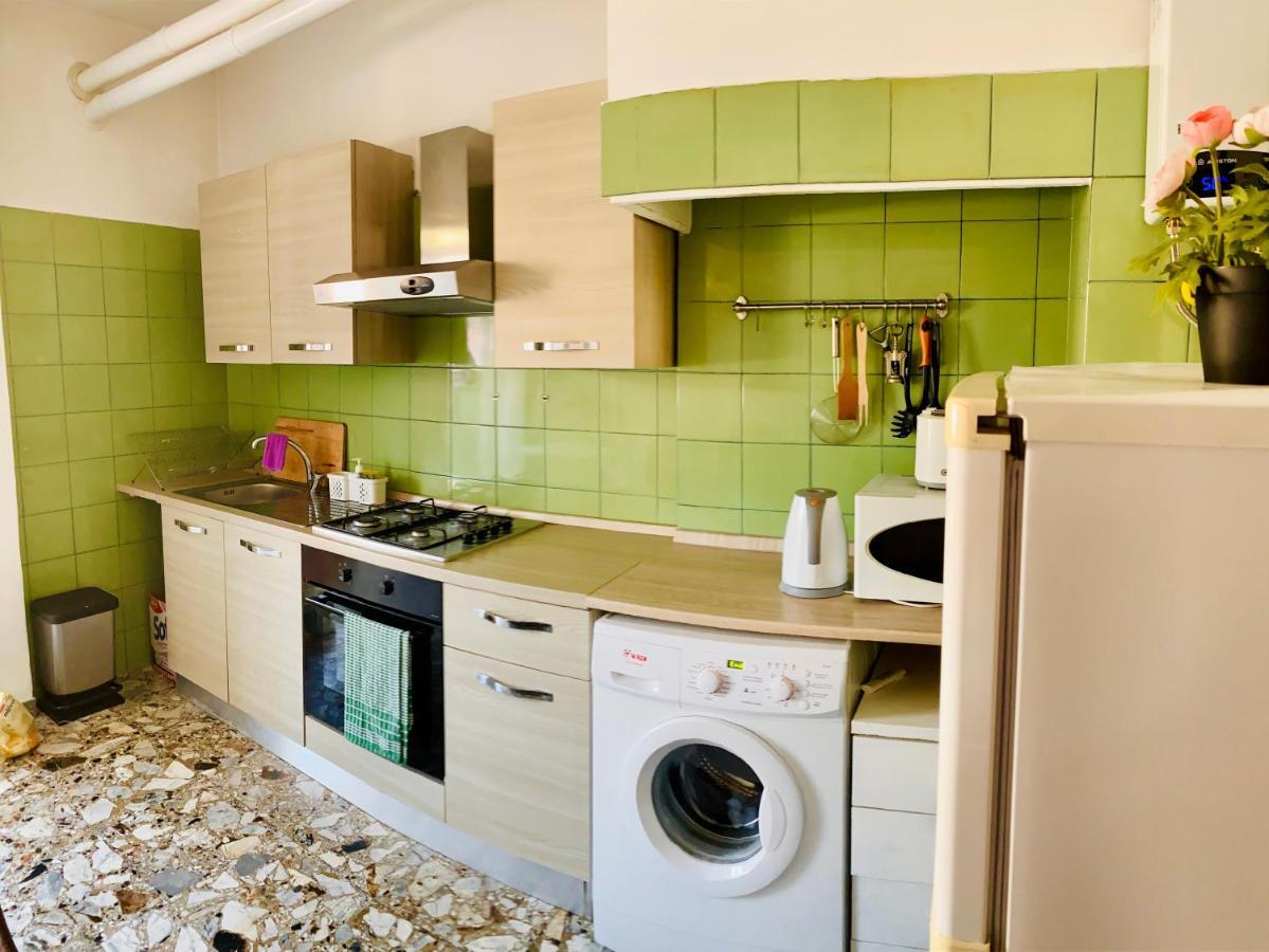 Pang'S Guesthouse Mestre Kültér fotó