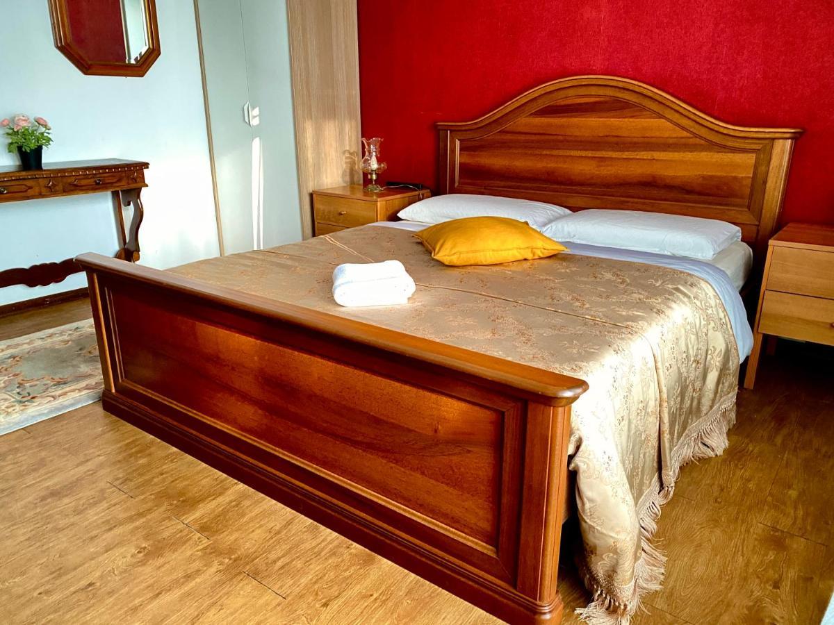 Pang'S Guesthouse Mestre Kültér fotó