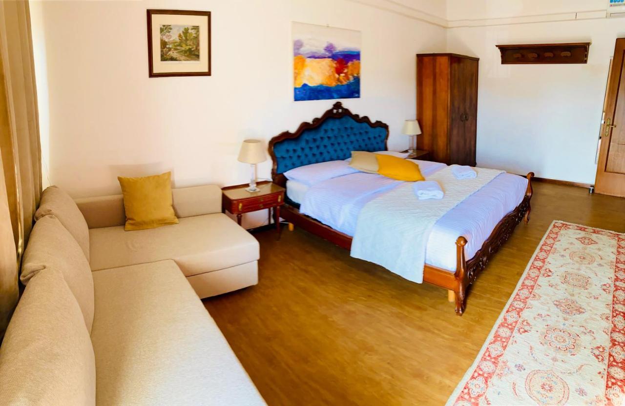 Pang'S Guesthouse Mestre Kültér fotó